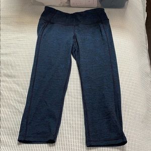 Old Navy Go Dry Crop Leggings